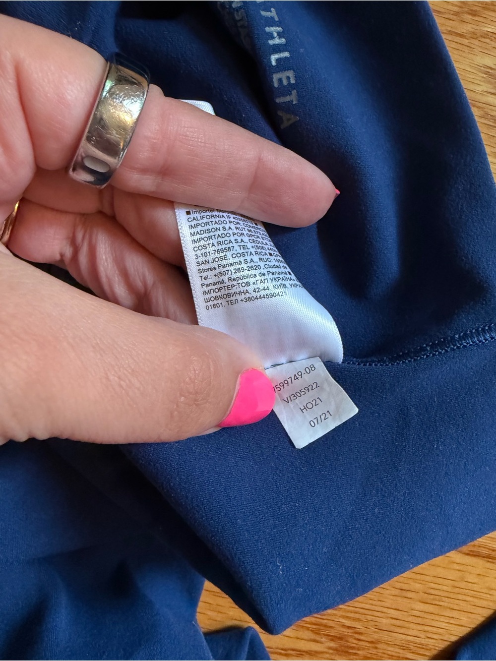 Athleta salutation stash pocket II tight in blue size XS - Picture 4 of 5
